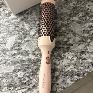 Wavytalk Hot Hair Brush